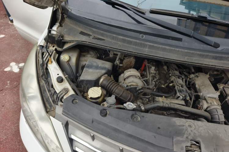 Used FORTHING CM7 2014 2.0T Manual Luxury Edition Engine Bay Right
