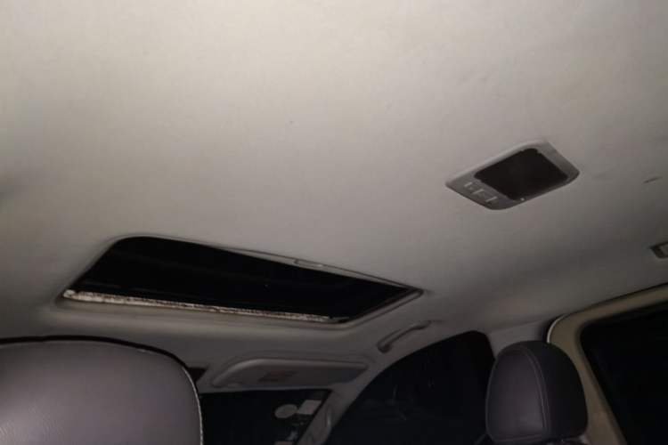 Used FORTHING CM7 2014 2.4L Manual Executive Model Headliner