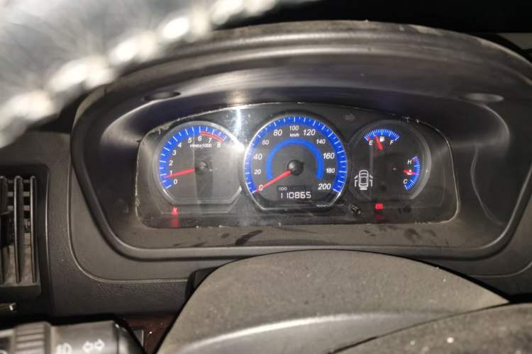 Used FORTHING CM7 2014 2.4L Manual Executive Model Instrument Cluster