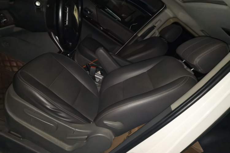 Used FORTHING CM7 2014 2.4L Manual Executive Model Left Front Seat