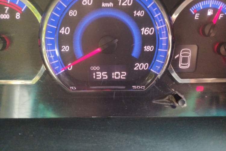 Used FORTHING CM7 2014 2.4L Manual Business Edition Odometer Close Up