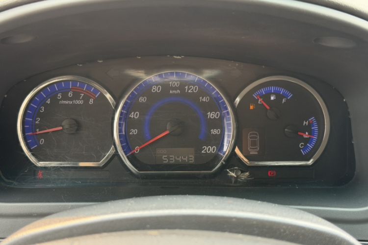 Used FORTHING CM7 2014 2.4L Manual Business Edition Odometer Close Up