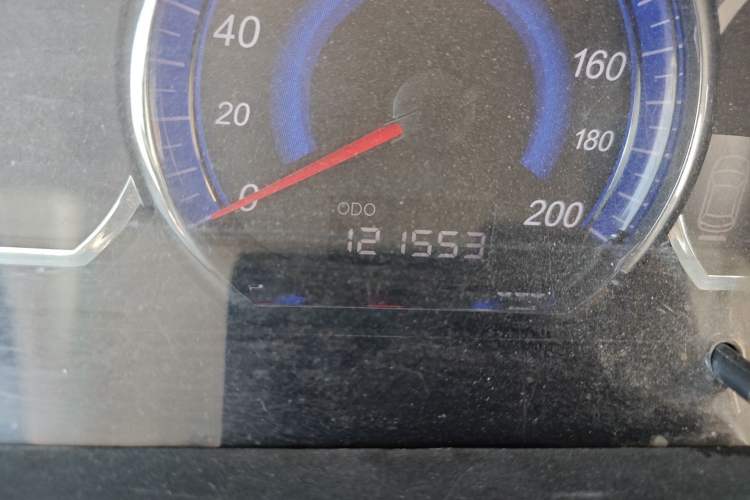 Used FORTHING CM7 2014 2.4L Manual Executive Model Odometer Close Up