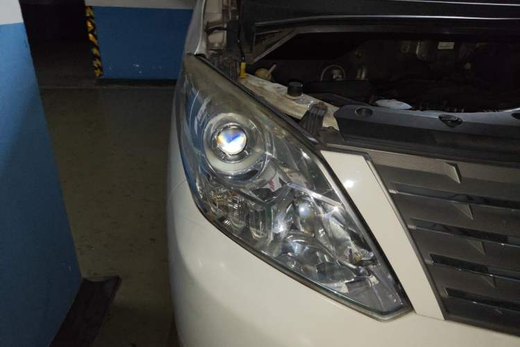 Used FORTHING CM7 2014 2.4L Manual Business Model Right Front Headlight