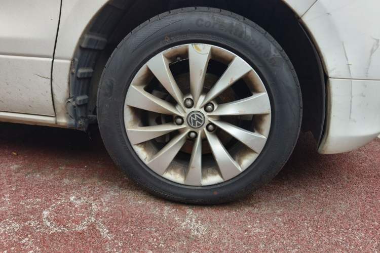 Used FORTHING CM7 2014 2.0T Manual Luxury Edition Right Front Wheel Hub