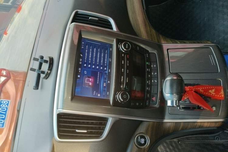 Used FORTHING CM7 2016 2.0T Automatic Flagship Edition Audio And AC Panel