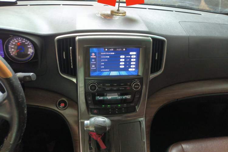 Used FORTHING CM7 2016 2.0T Automatic Flagship Edition Audio And AC Panel