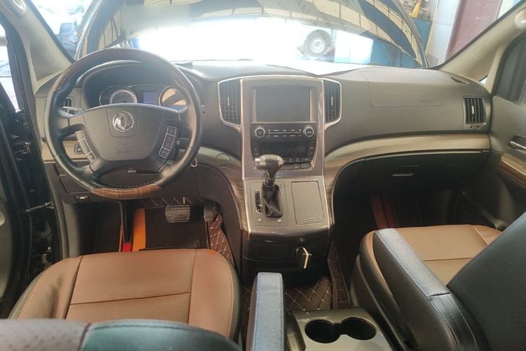 Used FORTHING CM7 2016 2.0T Automatic Luxury Version Center Console