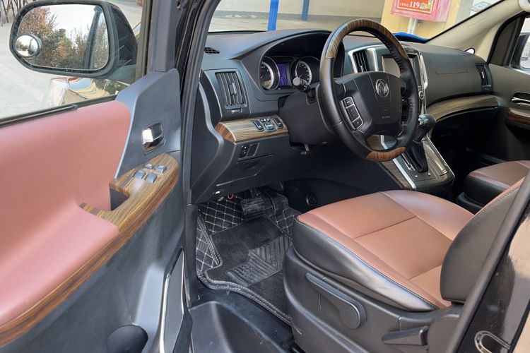 Used FORTHING CM7 2016 2.0T Automatic Luxury Edition Driver Seat