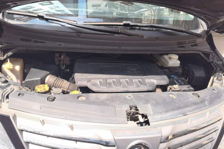Used FORTHING CM7 2016 2.0T Automatic Luxury Edition Engine Bay