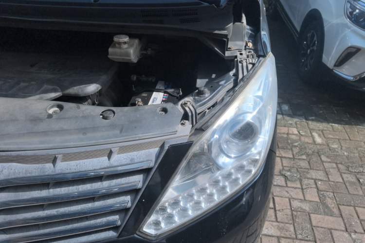 Used FORTHING CM7 2016 2.0T Automatic Luxury Version Engine Bay Left