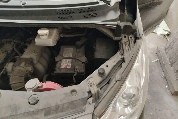 Used FORTHING CM7 2016 2.0T Manual Luxury Version Engine Bay Left