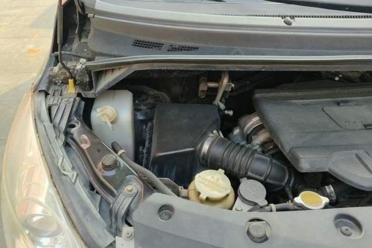 Used FORTHING CM7 2016 2.0T Automatic Flagship Edition Engine Bay Right