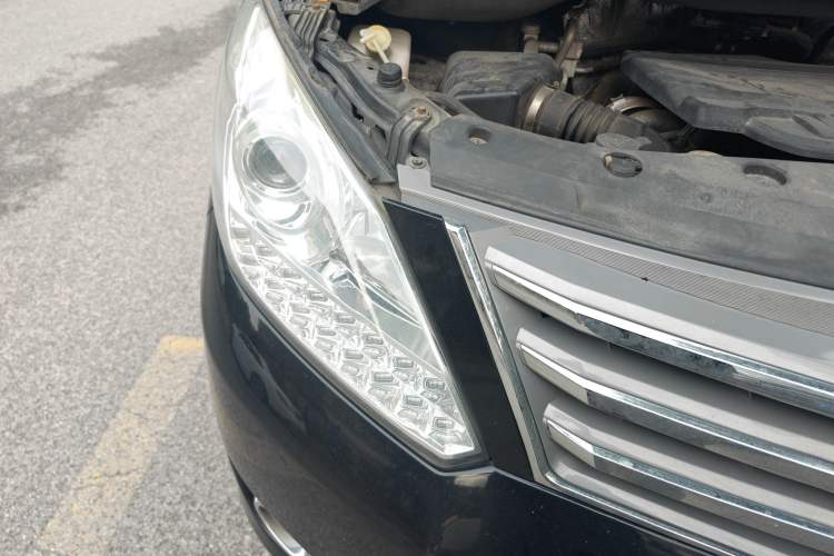 Used FORTHING CM7 2016 2.0T Automatic Luxury Edition Engine Bay Right