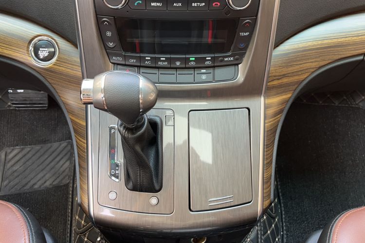 Used FORTHING CM7 2016 2.0T Automatic Luxury Edition Gear Lever