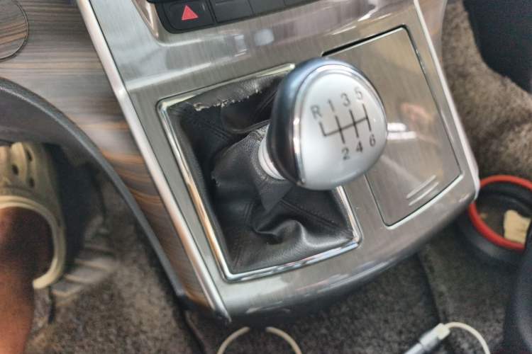 Used FORTHING CM7 2016 2.0T Manual Luxury Edition Gear Lever