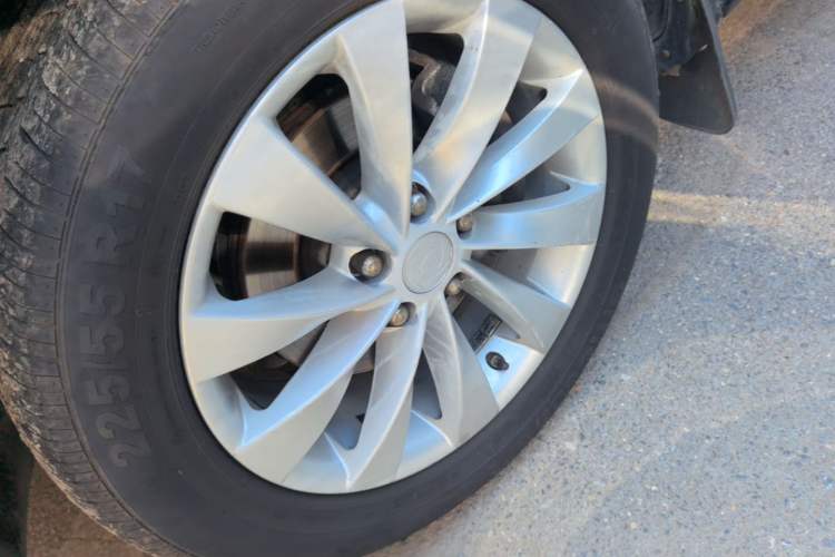 Used FORTHING CM7 2016 2.0T Automatic Flagship Edition Left Front Wheel Hub