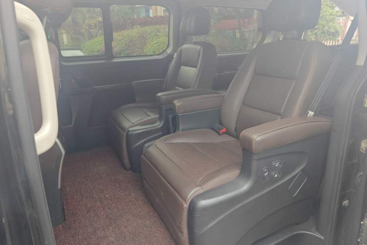 Used FORTHING CM7 2016 2.0T Automatic Luxury Edition Left Rear Seat