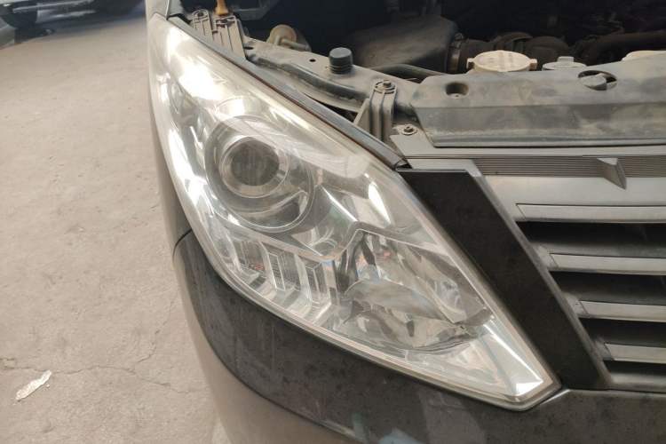 Used FORTHING CM7 2016 2.0T Manual Luxury Version Right Front Headlight