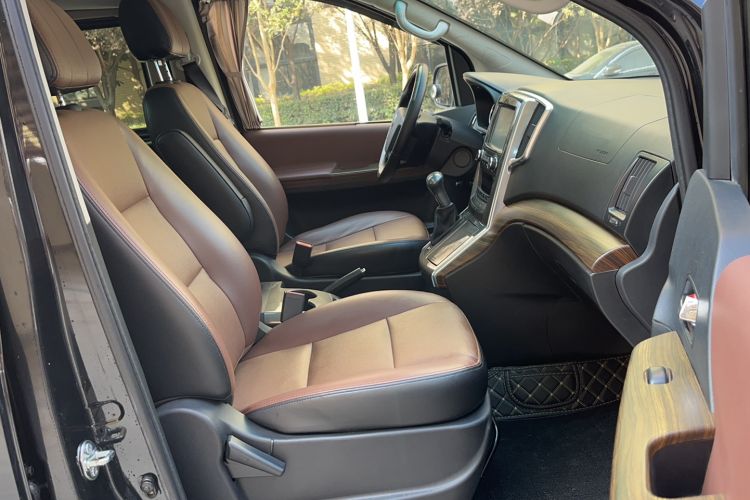 Used FORTHING CM7 2016 2.0T Automatic Luxury Edition Right Front Seat