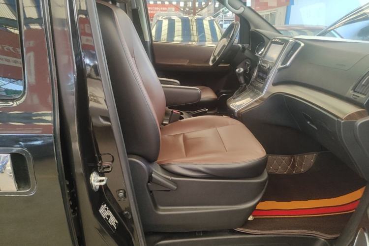 Used FORTHING CM7 2016 2.0T Automatic Luxury Version Right Front Seat