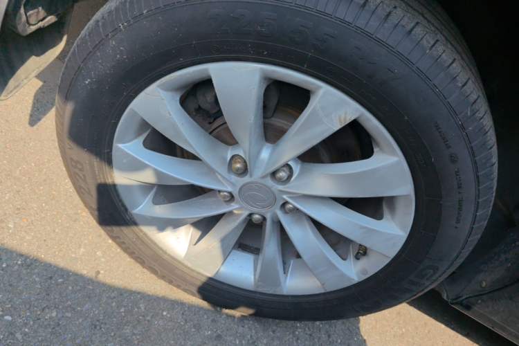 Used FORTHING CM7 2016 2.0T Automatic Flagship Edition Right Rear Wheel Hub