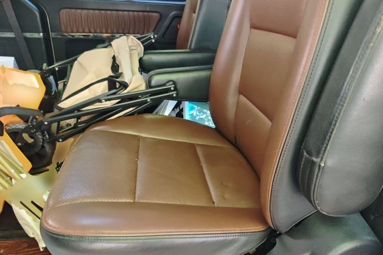 Used FORTHING CM7 2016 2.0T Automatic Luxury Edition Left Rear Seat