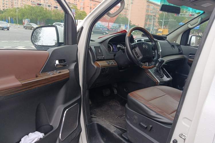 Used FORTHING CM7 2016 2.0T Automatic Prestige Edition Driver Seat