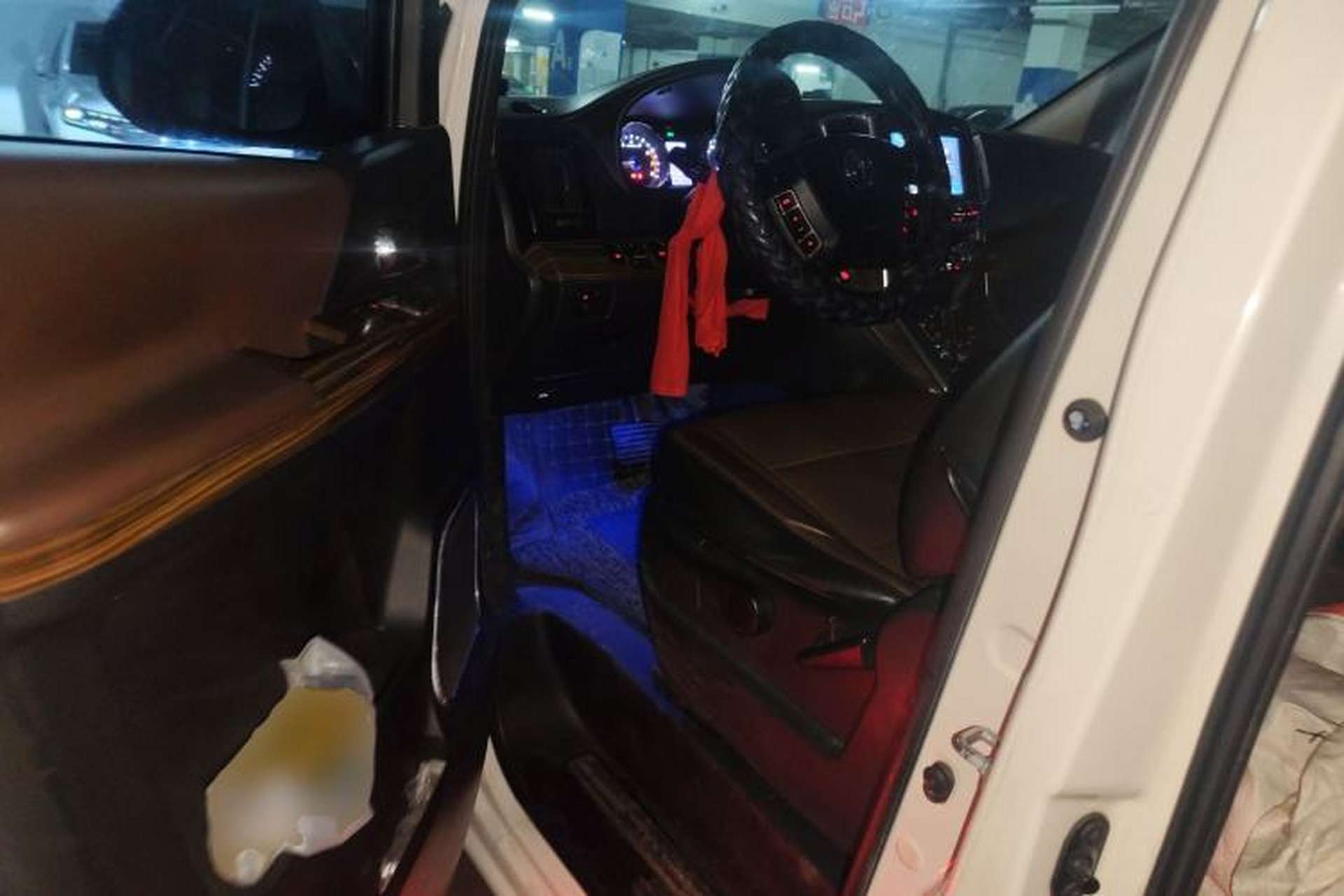 Used FORTHING CM7 2016 2.0T Automatic Luxury Edition Driver Seat