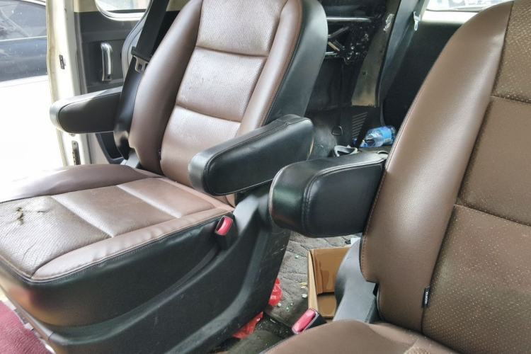 Used FORTHING CM7 2016 2.0T Automatic Luxury Version Left Rear Seat