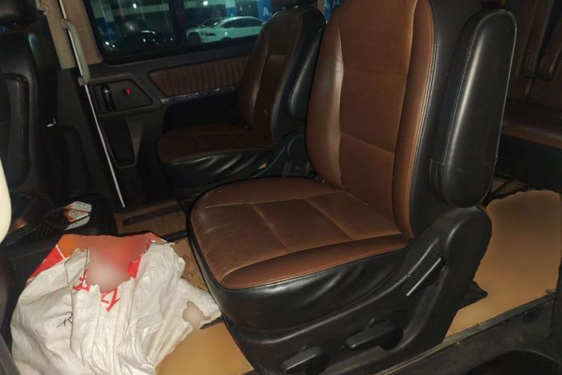 Used FORTHING CM7 2016 2.0T Automatic Luxury Edition Left Rear Seat