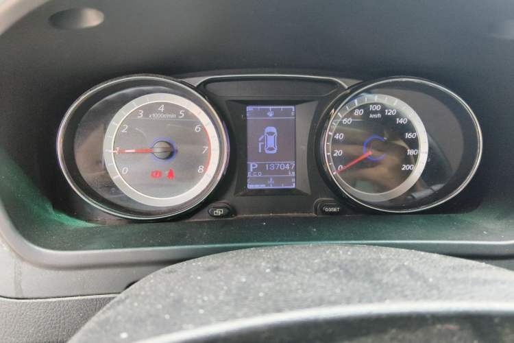 Used FORTHING CM7 2016 2.0T Automatic Luxury Version Odometer Close Up