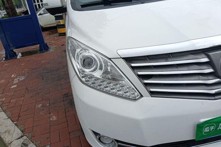 Used FORTHING CM7 2016 2.0T Automatic Prestige Edition Right Front Headlight