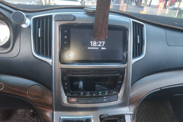 Used FORTHING CM7 2018 Classic Edition 2.0T Manual Luxury Model Audio And AC Panel