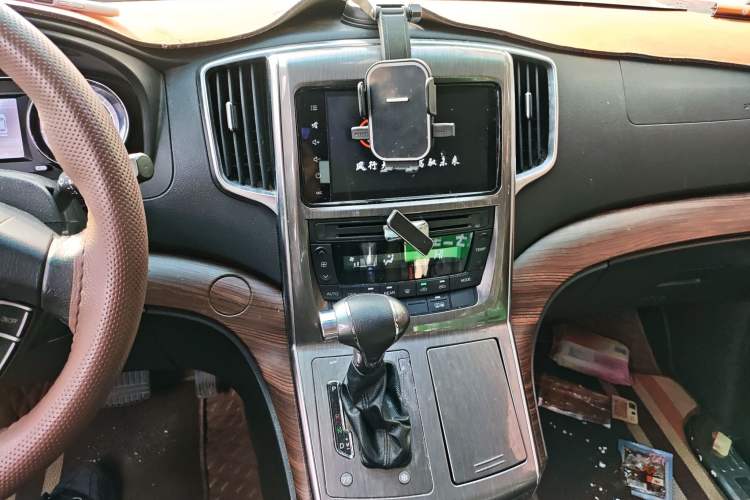 Used FORTHING CM7 2018 Classic Edition 2.0T Automatic Luxury Model Audio And AC Panel