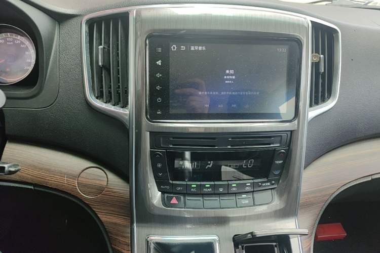 Used FORTHING CM7 2018 Revised Version 2.0T Manual Luxury Edition Audio And AC Panel