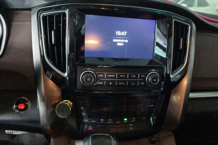 Used FORTHING CM7 2018 2.0T Automatic Luxury Edition Audio And AC Panel
