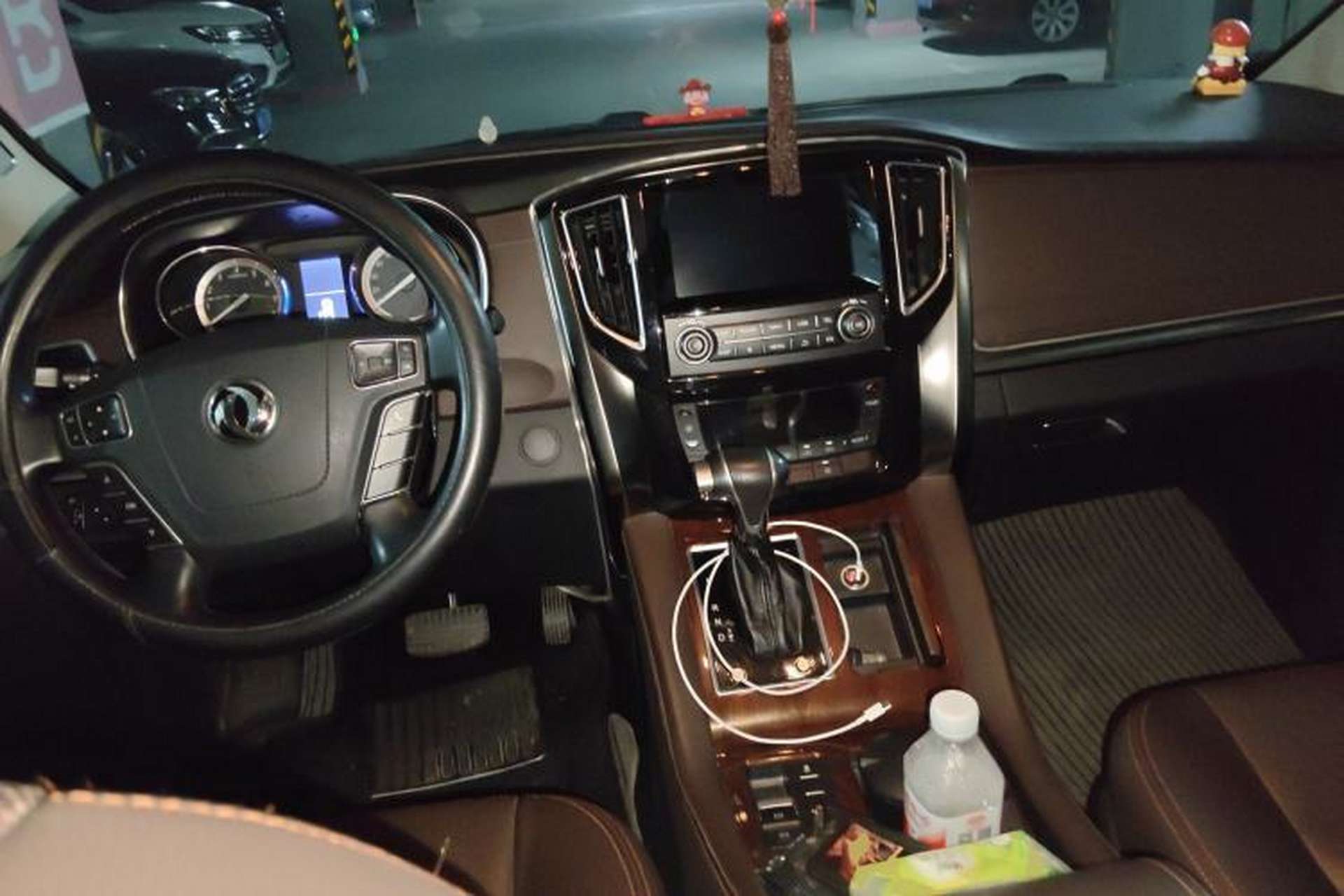 Used FORTHING CM7 2018 2.0T Automatic Luxury Version Center Console