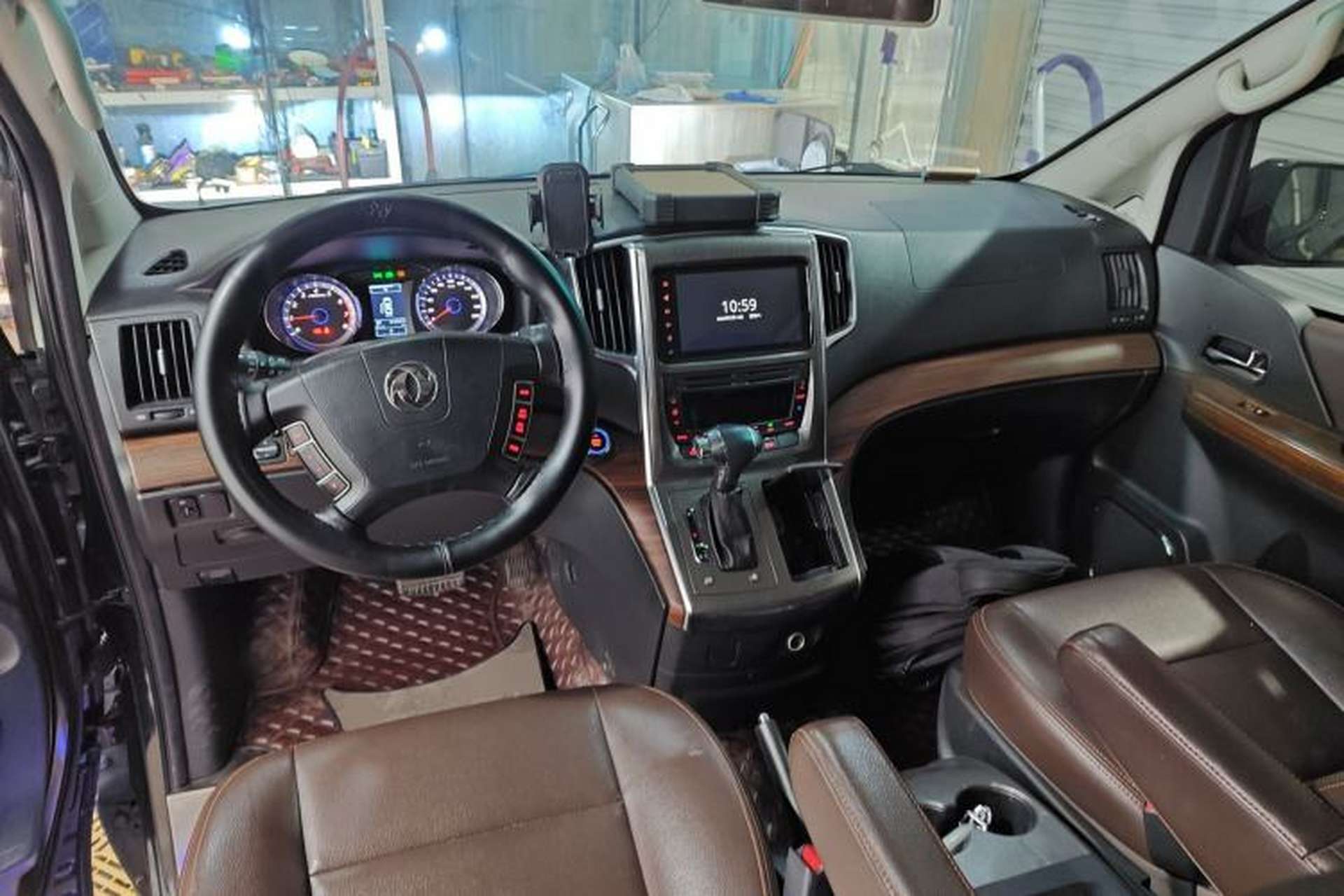 Used FORTHING CM7 2018 Classic Edition 2.0T Automatic Luxury Model Center Console