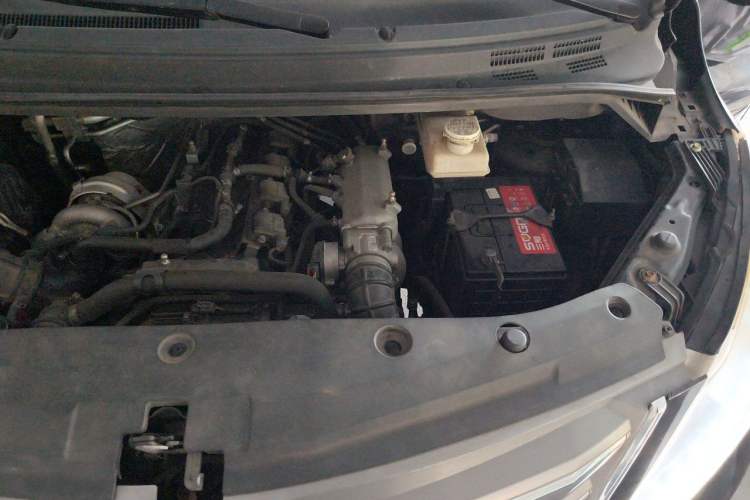 Used FORTHING CM7 2018 2.0T Automatic Luxury Edition Engine Bay Left