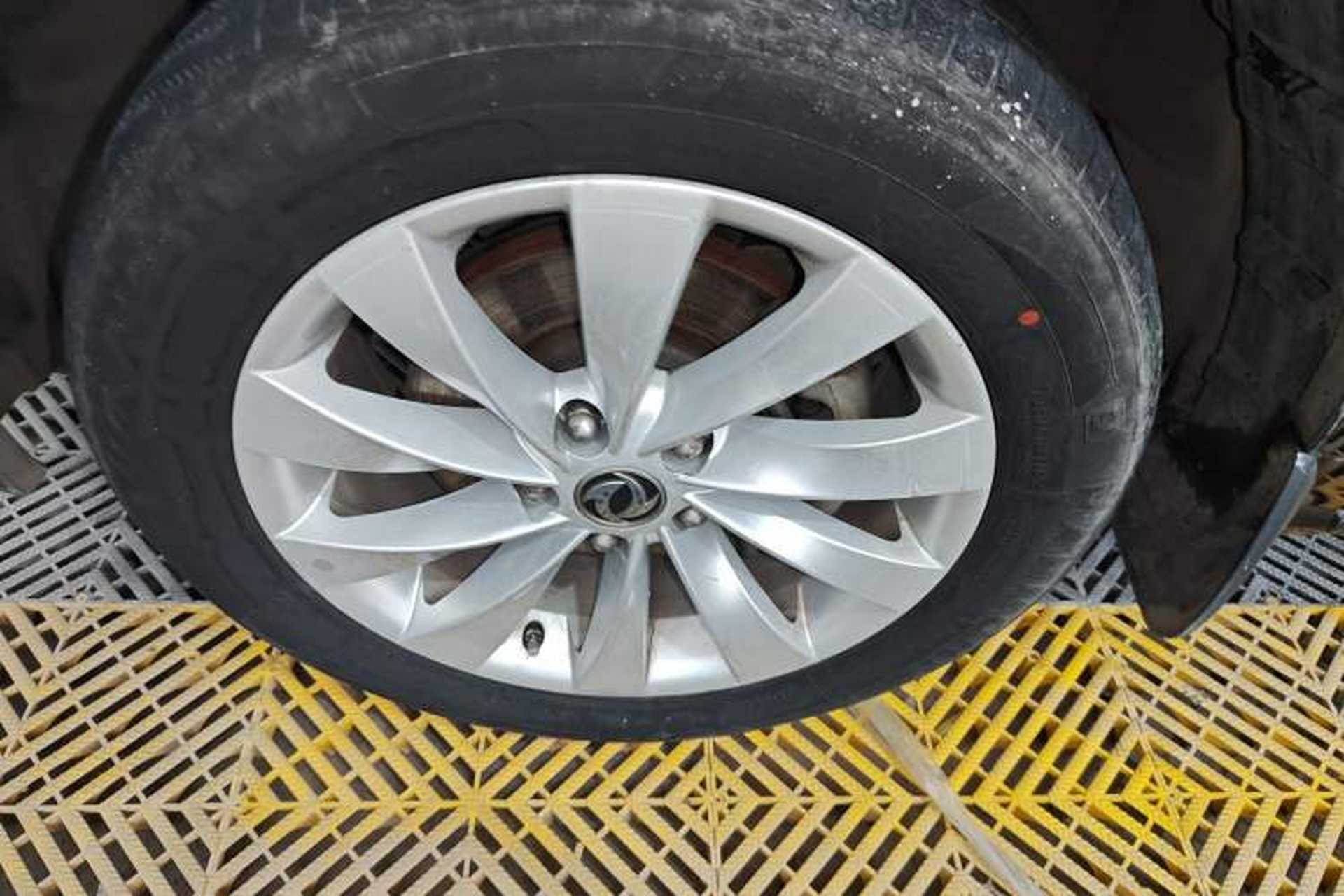 Used FORTHING CM7 2018 Classic Edition 2.0T Automatic Luxury Model Left Front Wheel Hub