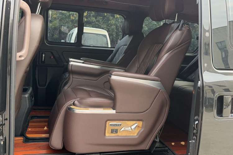 Used FORTHING CM7 2018 Classic Edition 2.0T Automatic Luxury Model Left Rear Seat