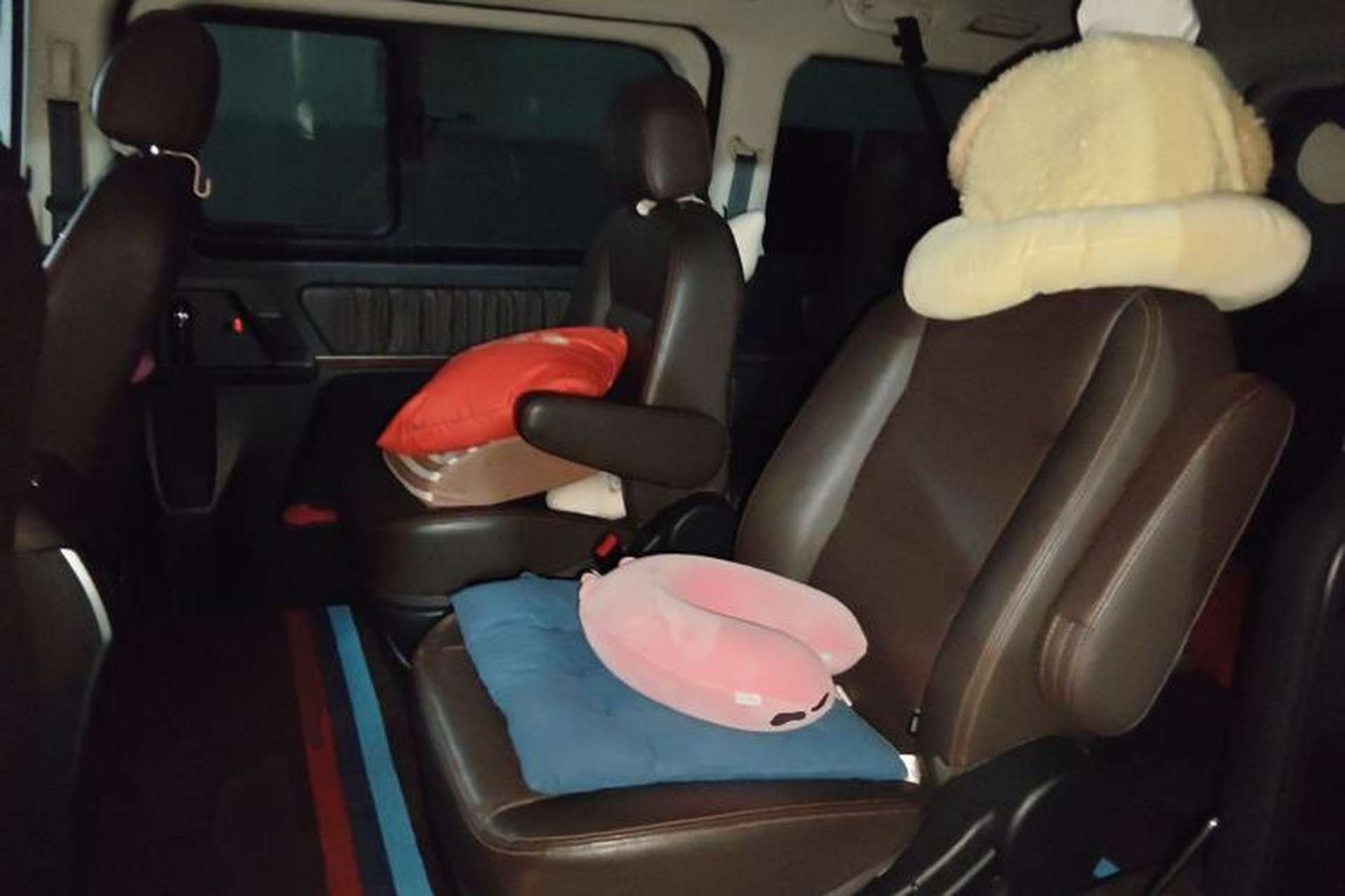 Used FORTHING CM7 2018 2.0T Automatic Luxury Version Left Rear Seat
