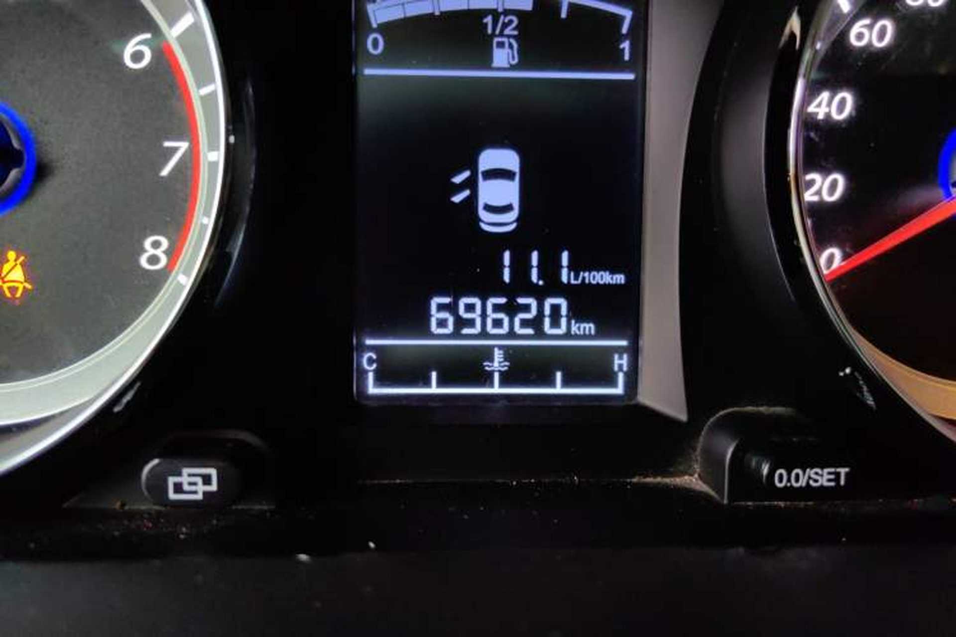 Used FORTHING CM7 2018 2.0T Manual Luxury Version Odometer Close Up