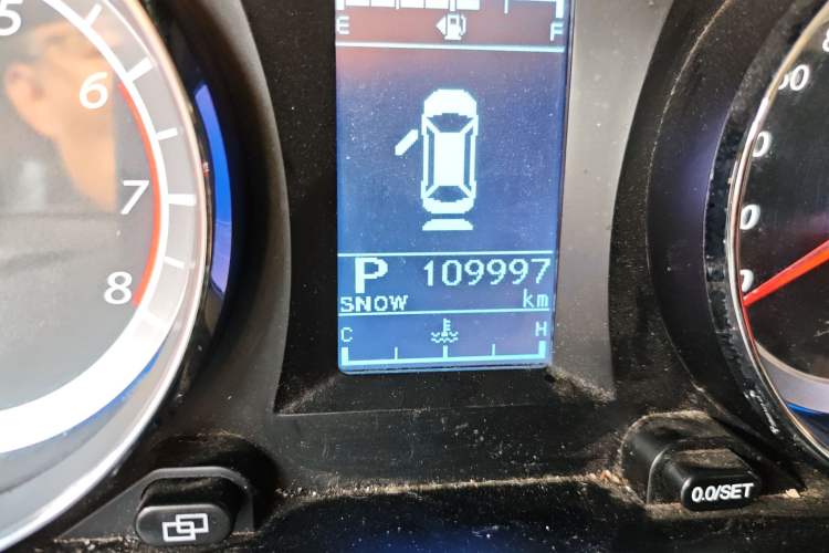 Used FORTHING CM7 2018 Classic Edition 2.0T Automatic Luxury Model Odometer Close Up