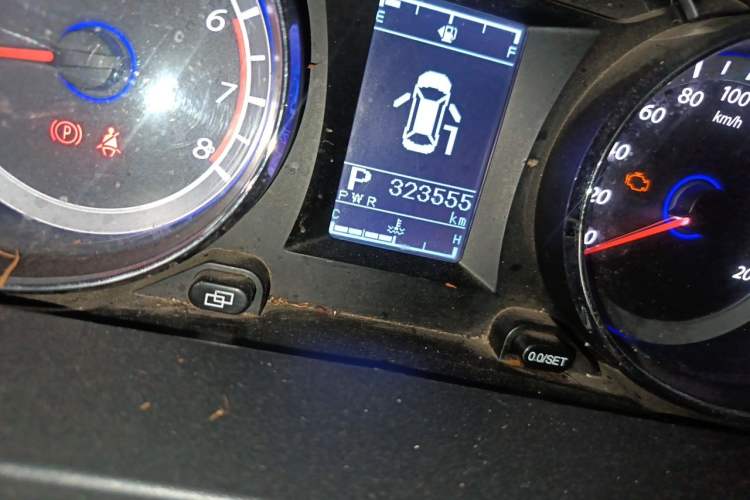Used FORTHING CM7 2018 Classic Edition 2.0T Automatic Luxury Model Odometer Close Up