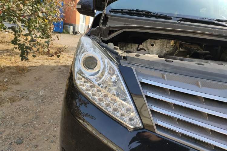 Used FORTHING CM7 2018 Classic Edition 2.0T Automatic Luxury Model Right Front Headlight