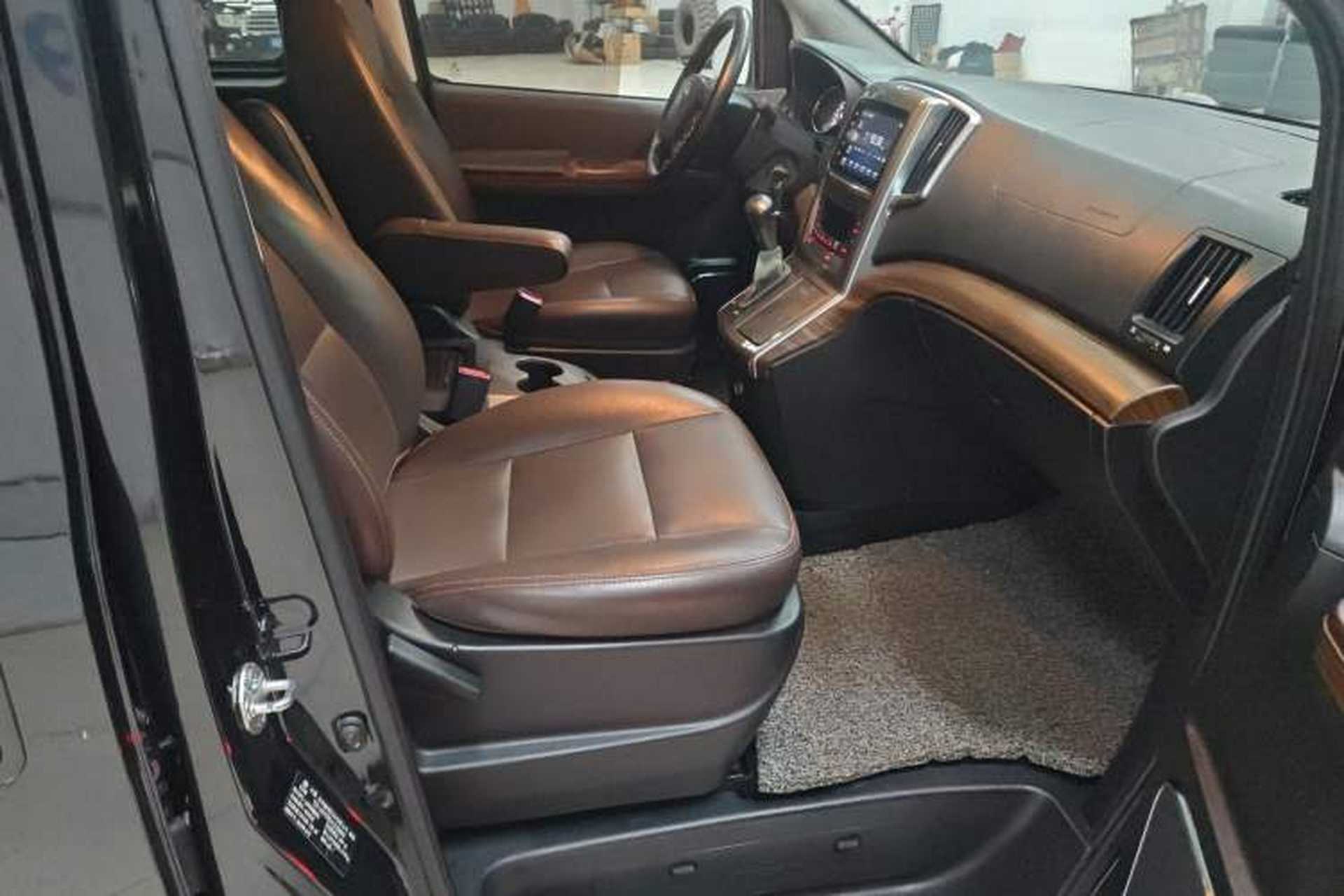 Used FORTHING CM7 2018 Classic Edition 2.0T Automatic Luxury Model Right Front Seat