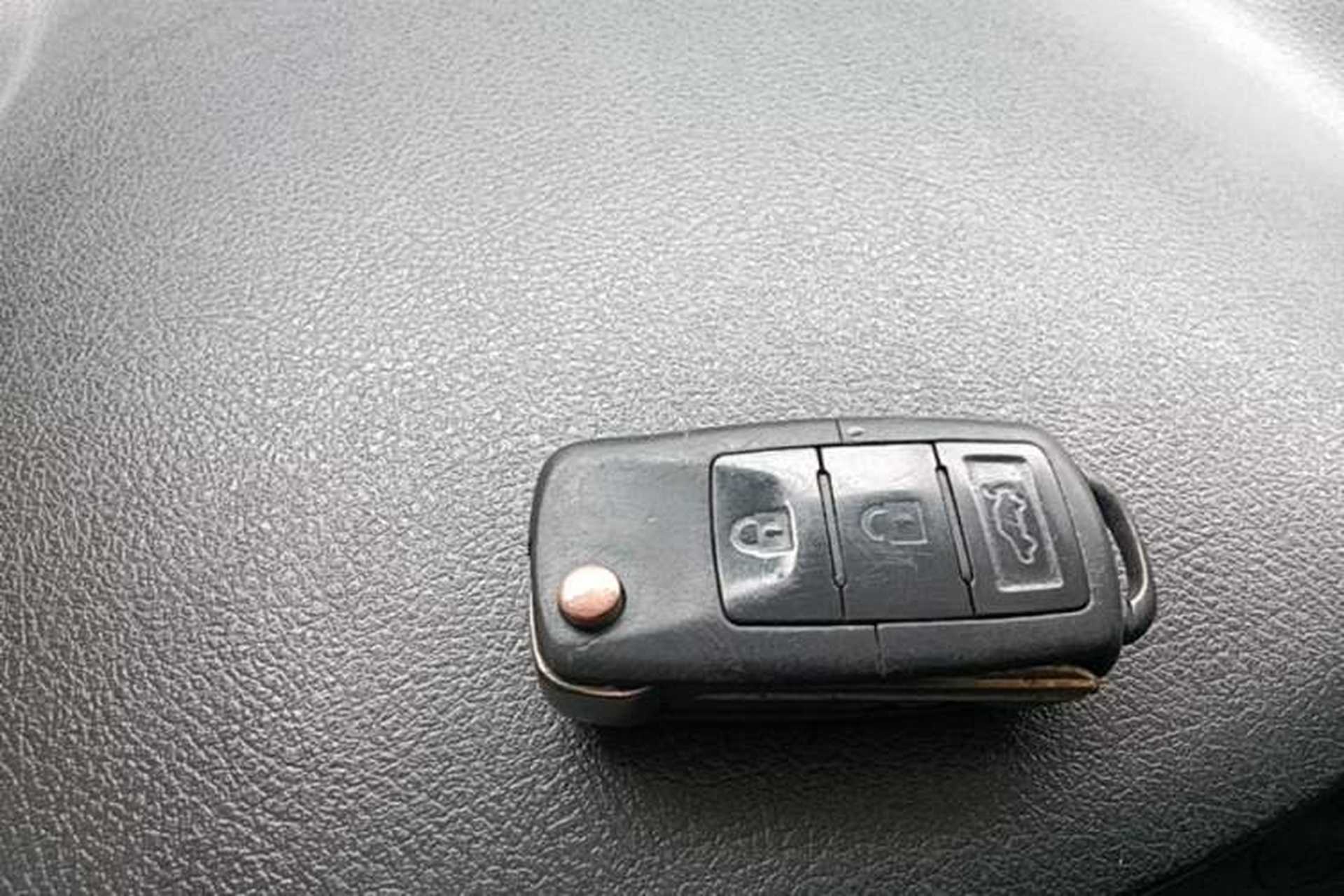 Used FORTHING CM7 2018 Classic Edition 2.0T Manual Luxury Model Vehicle Key