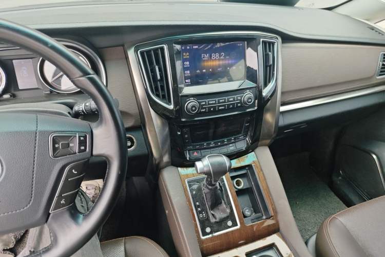 Used FORTHING CM7 2018 Revised Version 2.0T Automatic Luxury Edition Audio And AC Panel